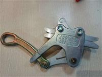 Cóc kẹp cáp – Thiết bị nhỏ gọn có vai trò lớn trong thi công điện lực